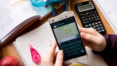 Deutsche wünschen sich ein Handyverbot an Schulen