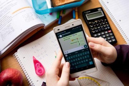 Deutsche wünschen sich ein Handyverbot an Schulen