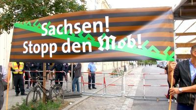 „Sachsen. Stopp den Mob“ – das forderten 1000 Demonstranten in Berlin-Neukölln
