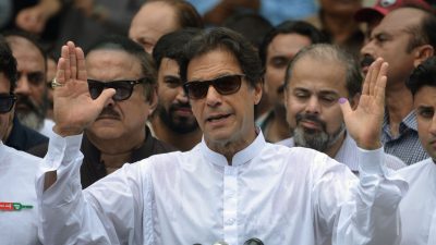 Regierungschef Khan: Pakistan wird indischen Piloten am Freitag freilassen