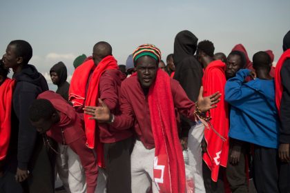 EU-Kommission: Österreichs Rückzug vom UN-Migrationspakt “bedauerlich”