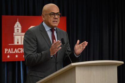 Venezuelas Regierung fordert Interpol zu Festnahme von Oppositionspolitiker auf
