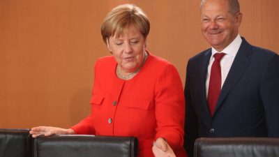 Merkel für soziale Sicherheit: Renten-Stabilität hat Priorität