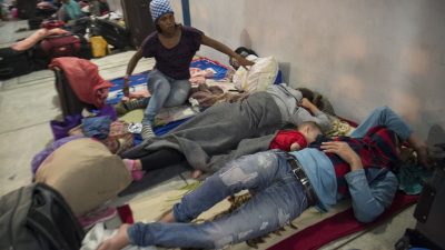 Kolumbien bittet in Flüchtlingskrise um internationale Hilfe – Medien: Für Krise ist nur Maduro verantwortlich – das Regime muss weg