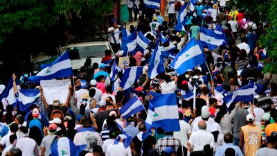 Nicaragua: Tausende Demonstranten fordern erneut Rücktritt von Präsident Ortega