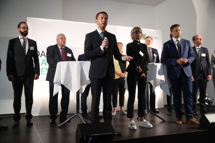Kretschmer: Zivilgesellschaft muss aufstehen gegen Extremisten