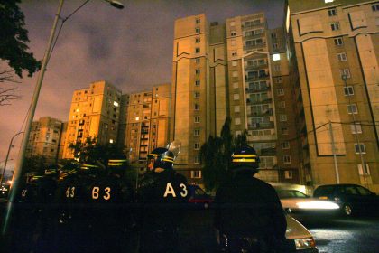 Gangs mit Kalaschnikows terrorisieren Grenoble – Stadträtin: „In dieser Stadt sind die Kriminellen das Gesetz“