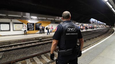 Stromausfall in Pariser Metro: Hunderte Pendler und Touristen in Sicherheit gebracht