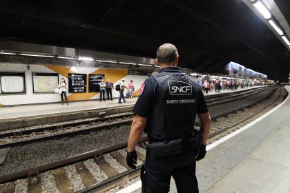 Stromausfall in Pariser Metro: Hunderte Pendler und Touristen in Sicherheit gebracht