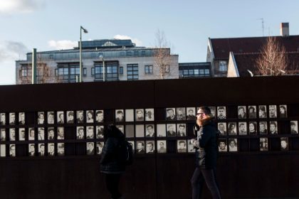 Tichys Autor: “Damals der ‘antifaschistische Schutzwall’, heute die Meinungs-Mauer”
