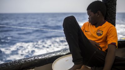 Migranten weiter auf Schiff „Diciotti“ – UNHCR: Brauchen dringend Hilfe