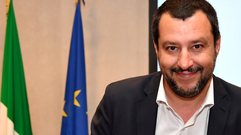 Italien: Salvini will hunderte Millionen Euro durch niedrigeres Tagesgeld für Migranten einsparen