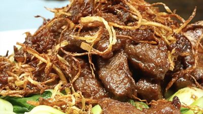 Ingwer-Fleisch mit Pak Choi