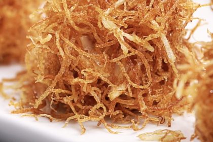 Goldene Kartoffel-Garnelen-Bällchen