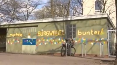 Prozess in Hannover: Syrischer „Musterflüchtling“ (17) stach 24-jährige Verkäuferin in Burgwedel nieder