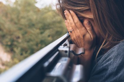 Vergewaltigung im Flüchtlingsheim in Grevenbroich – 35-jährige Deutsche flüchtet in Zug und vertraut sich Fahrgästen an