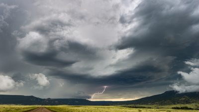 Heftige Gewitter, Sturzregen und Hagelschauer: Es drohen starke Unwetter