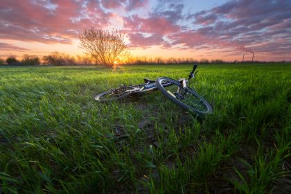 Riesa: Mann zerrte Frau (40) vom Fahrrad und “warf sie auf die Wiese”