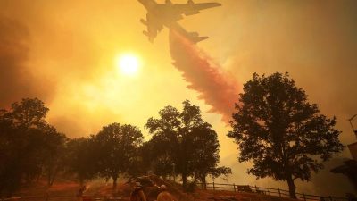 Rekord-Brand im Norden Kaliforniens breitet sich weiter aus