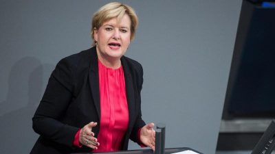 Die Bundeswehr ist für Eva Högl politisches Neuland