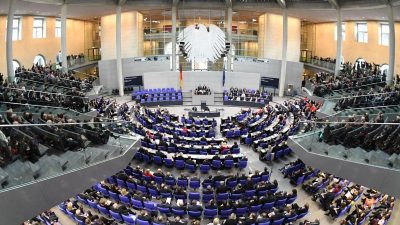 Bundestag berät über Angleichung der Lebensverhältnisse in Deutschland