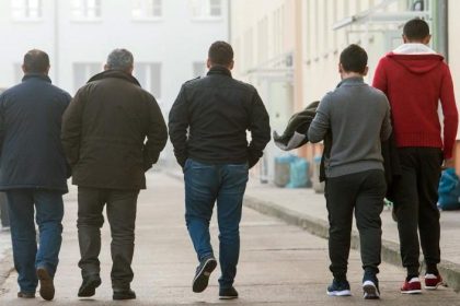 Von Syrien nach Deutschland: Eisenhüttenstadts Erstaufnahmeeinrichtung am Limit