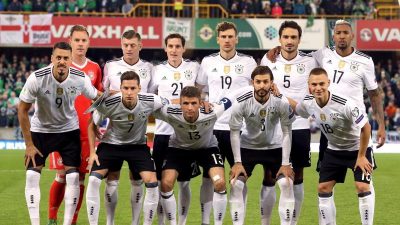 Deutschland stürzt in der Fußball-Weltrangliste ab