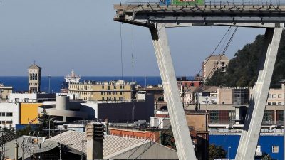 Bürgermeister verspricht neue Brücke in Genua bis Weihnachten 2019