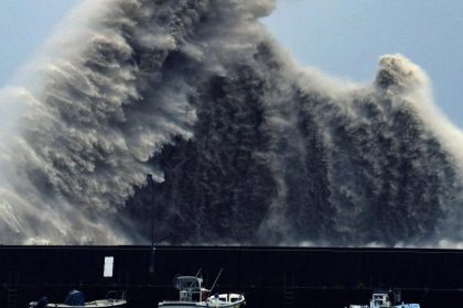 Stärkster Taifun seit 25 Jahren in Japan auf Land getroffen