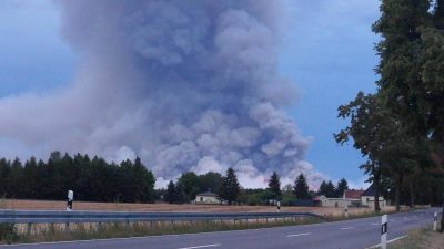 Waldbrand bei Berlin unter Kontrolle: Evakuierung von Orten aufgehoben – Beweise sprechen für Brandstiftung