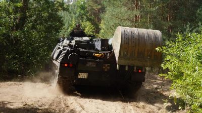 Bundeswehr kämpft gegen Moorbrand nach Raketentest
