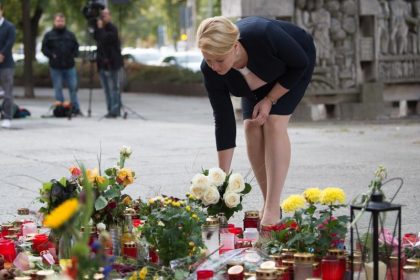 Giffey verspricht Demokratieförderung: “Wir stehen zusammen dafür, dass Chemnitz und Sachsen mehr sind als brauner Mob”
