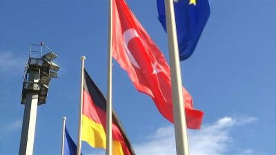 Proteste gegen Erdogan-Besuch in Berlin und zur Eröffnung der DITTIB-Zentralmoschee in Köln erwartet