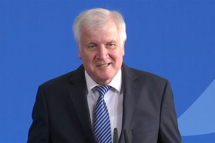 Bundesinnenminister Seehofer: Voraussetzungen für AfD-Beobachtung noch nicht gegeben