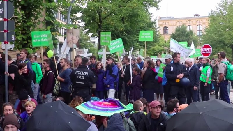 Begleitet vom Protest der RAF und Antifa: „Marsch für das Leben“ in Berlin
