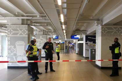 Deutsche Behörden ermitteln zum 19-jährigen Messerangreifer von Amsterdam