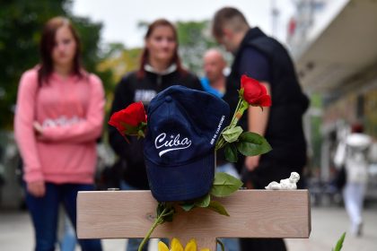 Sächsischer Buchautor: Konzert in Chemnitz zeigt, dass “Künstler nur das System unterstützen”