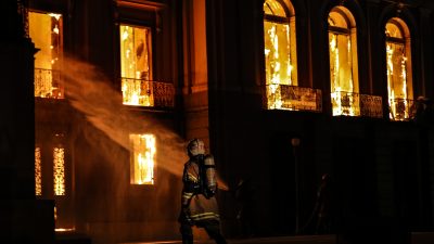 Großbrand im Nationalmuseum von Brasilien: Bis zu 20 Millionen Exponate betroffen