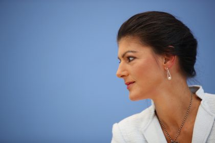 Sarah Wagenknecht: „Offene Grenzen eine irreale Forderung für die Menschen“