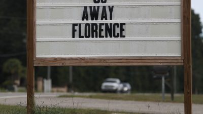 Hurrikan „Florence“ schwächt sich weiter ab