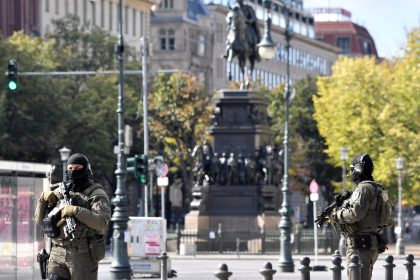 Berlin: Sächsische SEK-Beamte nutzen Tarnnamen “Uwe Böhnhardt” für ihren Erdogan-Einsatz