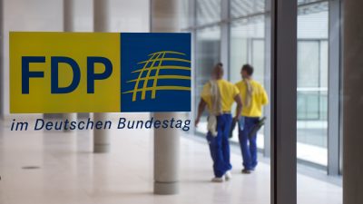 FDP für weniger Verfassungsschutzämter: Ostdeutsche Ämter könnten zusammengelegt werden