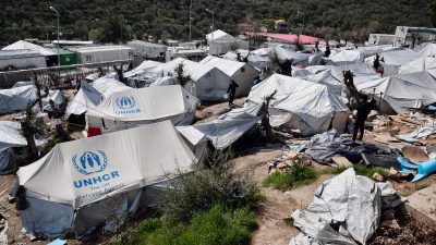 Rekordzahl an Flüchtlingen auf griechischer Insel Lesbos angekommen