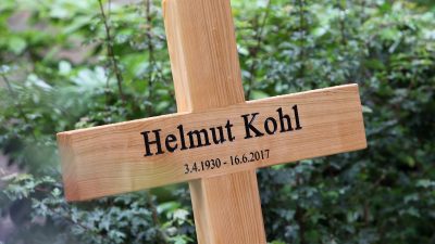Helmut-Kohl-Ufer in Speyer eingeweiht