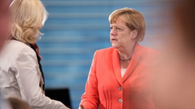 Merkel reist mit Bundeskabinett zu Regierungskonsultationen nach Israel