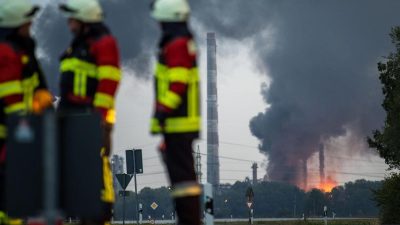 Großbrand in der Bayernoil-Raffinerie bei Ingolstadt
