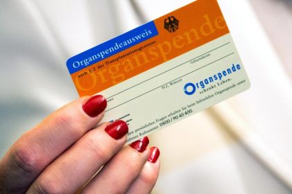 Patient starb nach Lebertransplantation – Klinikdirektor in Haft