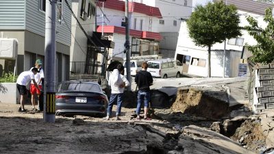 Zahl der Opfer nach Erdbeben in Japan steigt weiter
