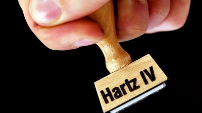 Jeder zehnte Hartz-IV-Bezieher seit 2005 bedürftig