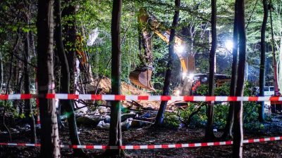 Im Hambacher Forst abgestürzter Journalist verstorben